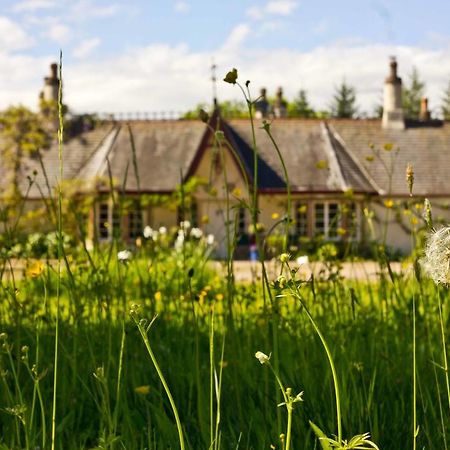 Отель The Dower House Мьюир-оф-Орд Экстерьер фото